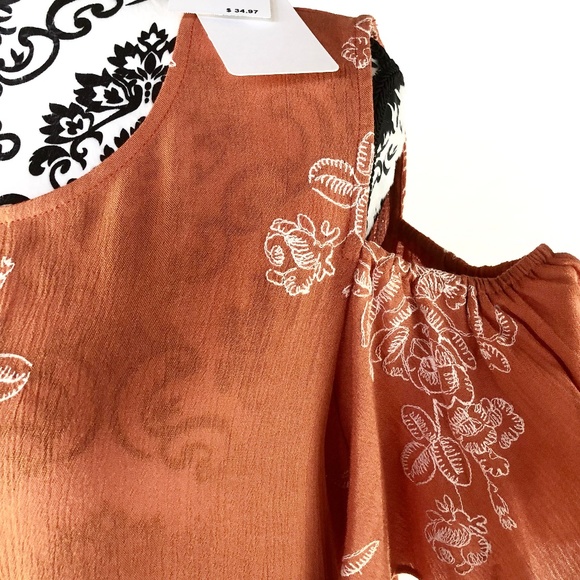 🆕Nordstrom Ro & De Cold Shoulder Top Size Medium - Picture 2 of 8